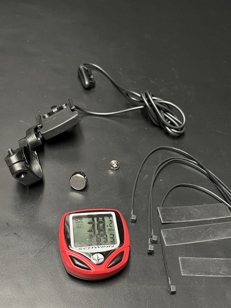 SCHWINN WIRED 12 FUNCTION BIKE CYCLING COMPUTER SPEEDOMETER TRIPMETER ODOMETER