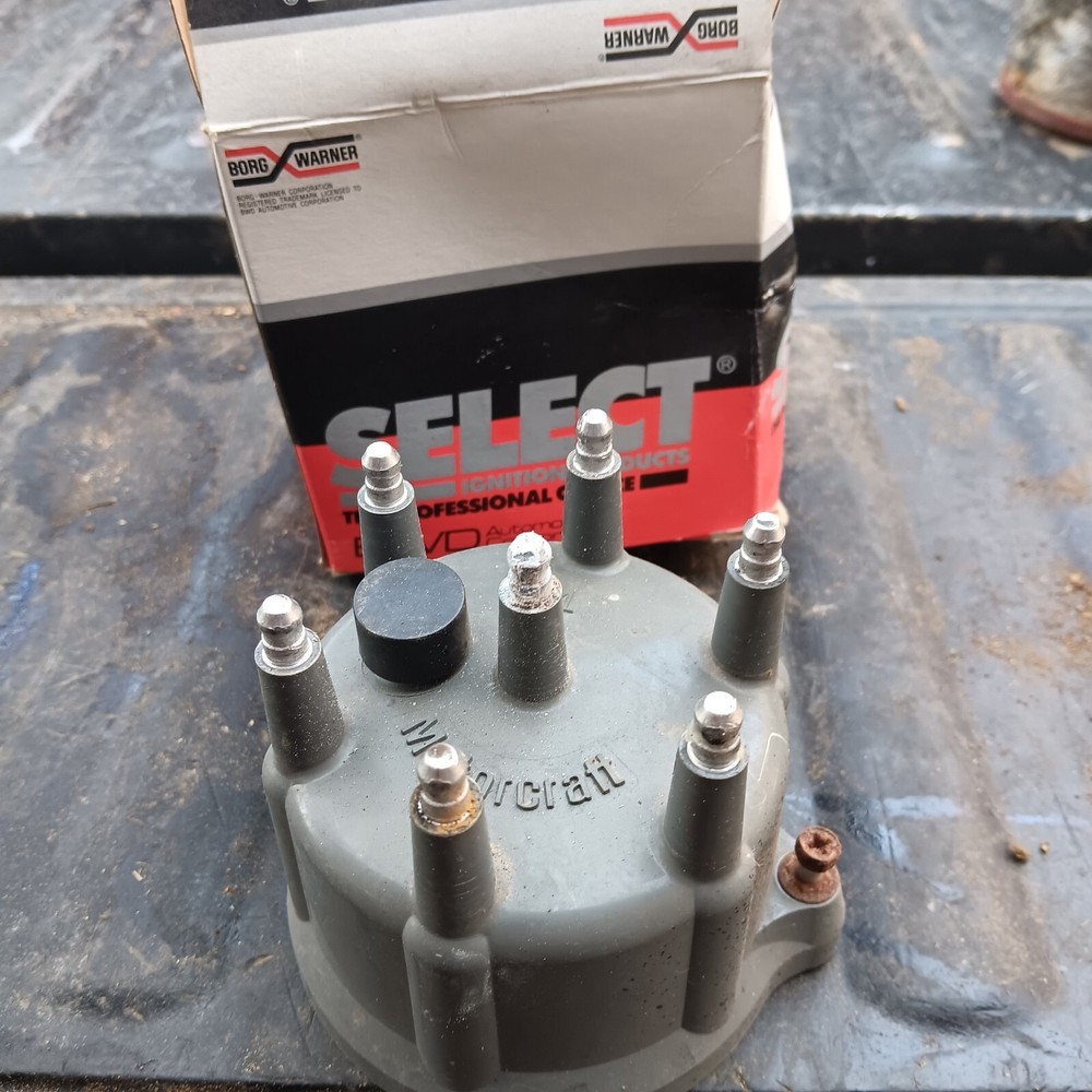 Borg Warner Select Distributor Cap C238