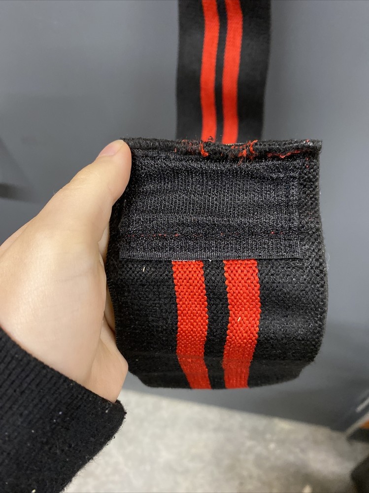 Progryp Gym Gear Weightlifting Knee Wrap