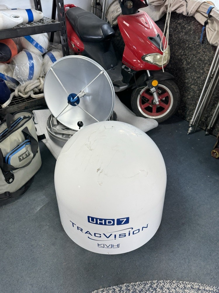 Tracvision UHD7