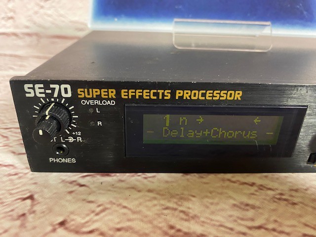 BOSS Pro SE-70 Super Effects Processor very fast ship from japan with adapter