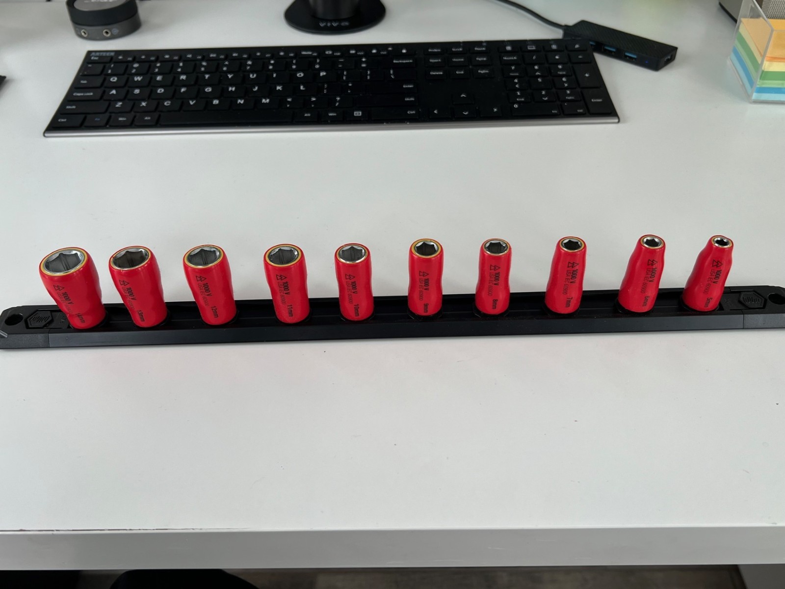 Wiha 10 Piece Insulated Socket Set 1/4" Drive - Metric