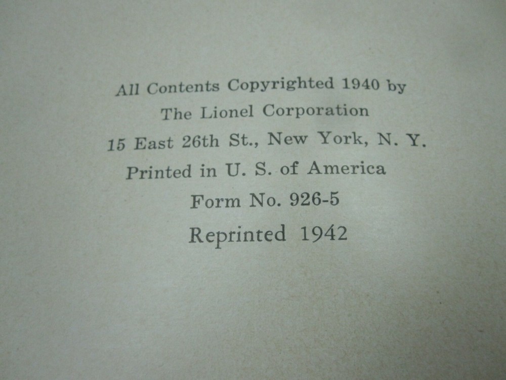 1942 INSTRUCTIONS FOR ASSEMBLING & OPERATING LIONEL TRAINS