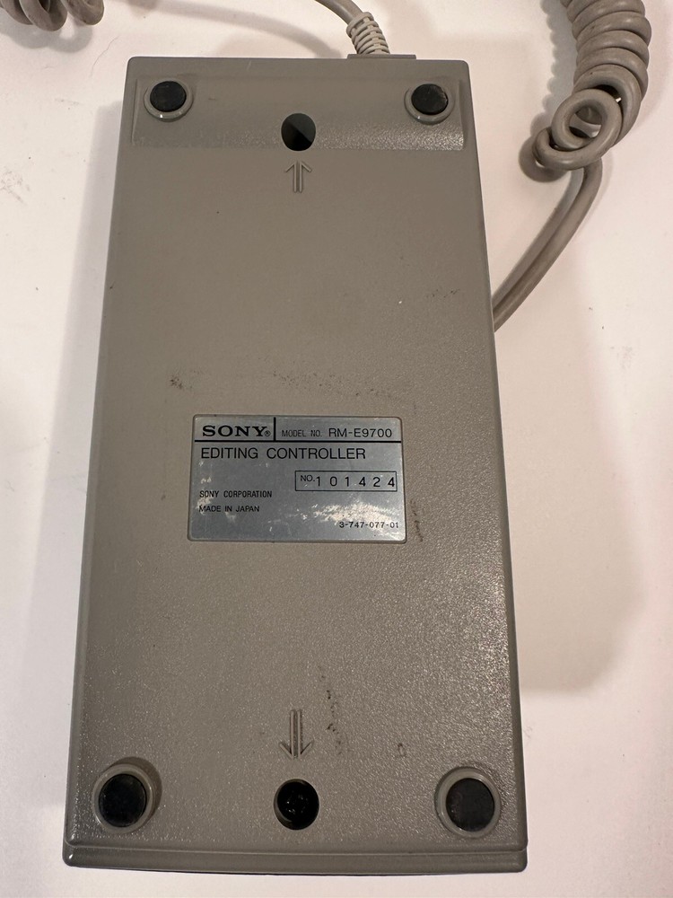 SONY EDITING CONTROLLER REMOTE Model No. RM-E9700