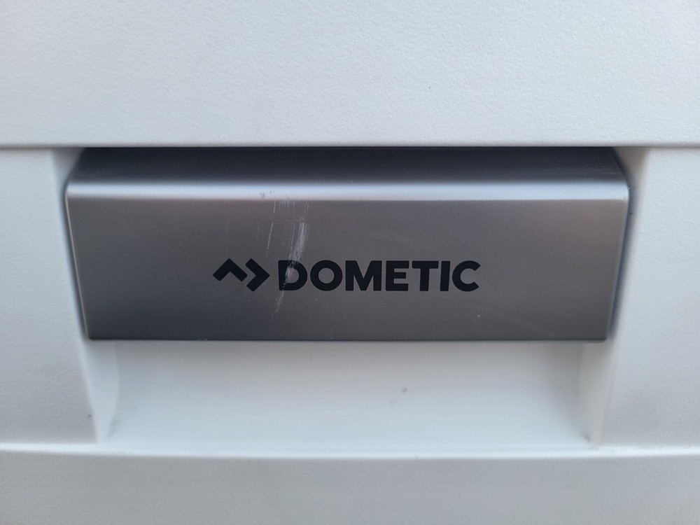 DOMETIC CD30-DCTB1 COOLMATIC DRAWER FRIDGE W/ COMPRESSOR - WHITE.