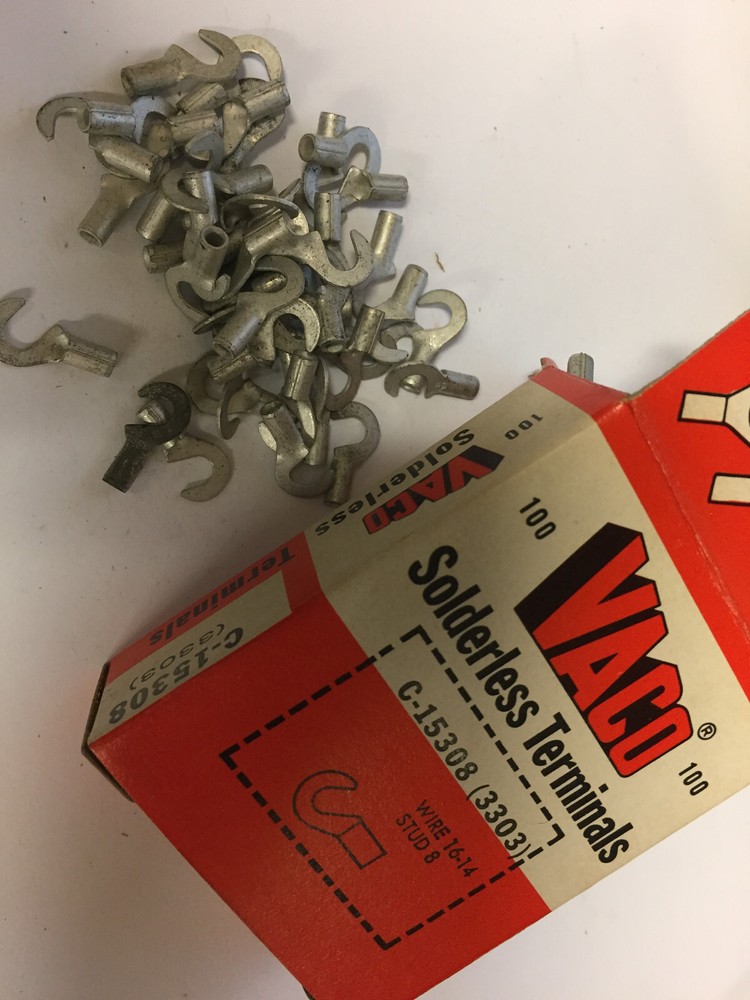 C15308  VACO HOOK TERMINALS WIRE 16-14  STUD 8   100 PCS  NOS