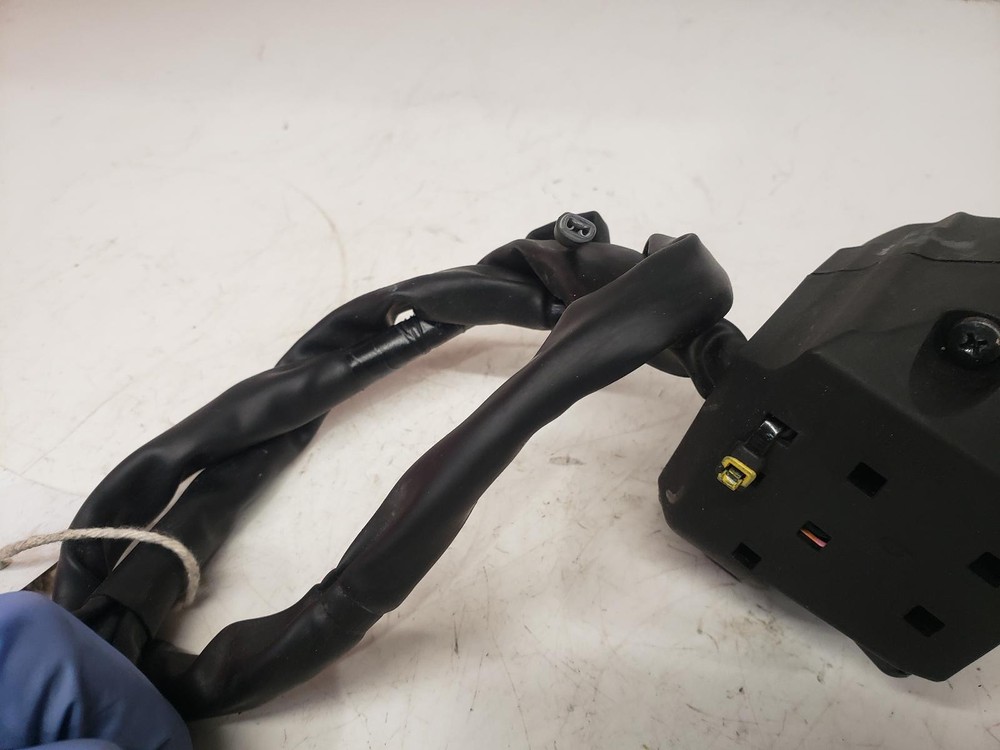 YAMAHA X-MAX 300 2024 LEFT SIDE SWITCH GEAR