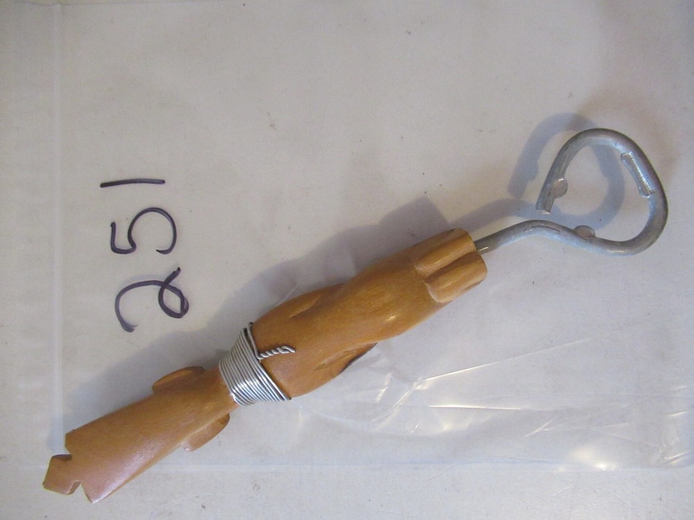 Beer bottle opener vintage Nice #251