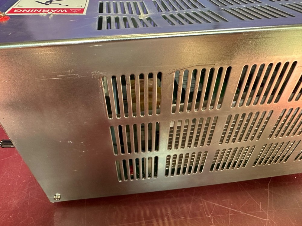 AS IS POWERS ON Varian 9297010 Dual Ion Pump Controller