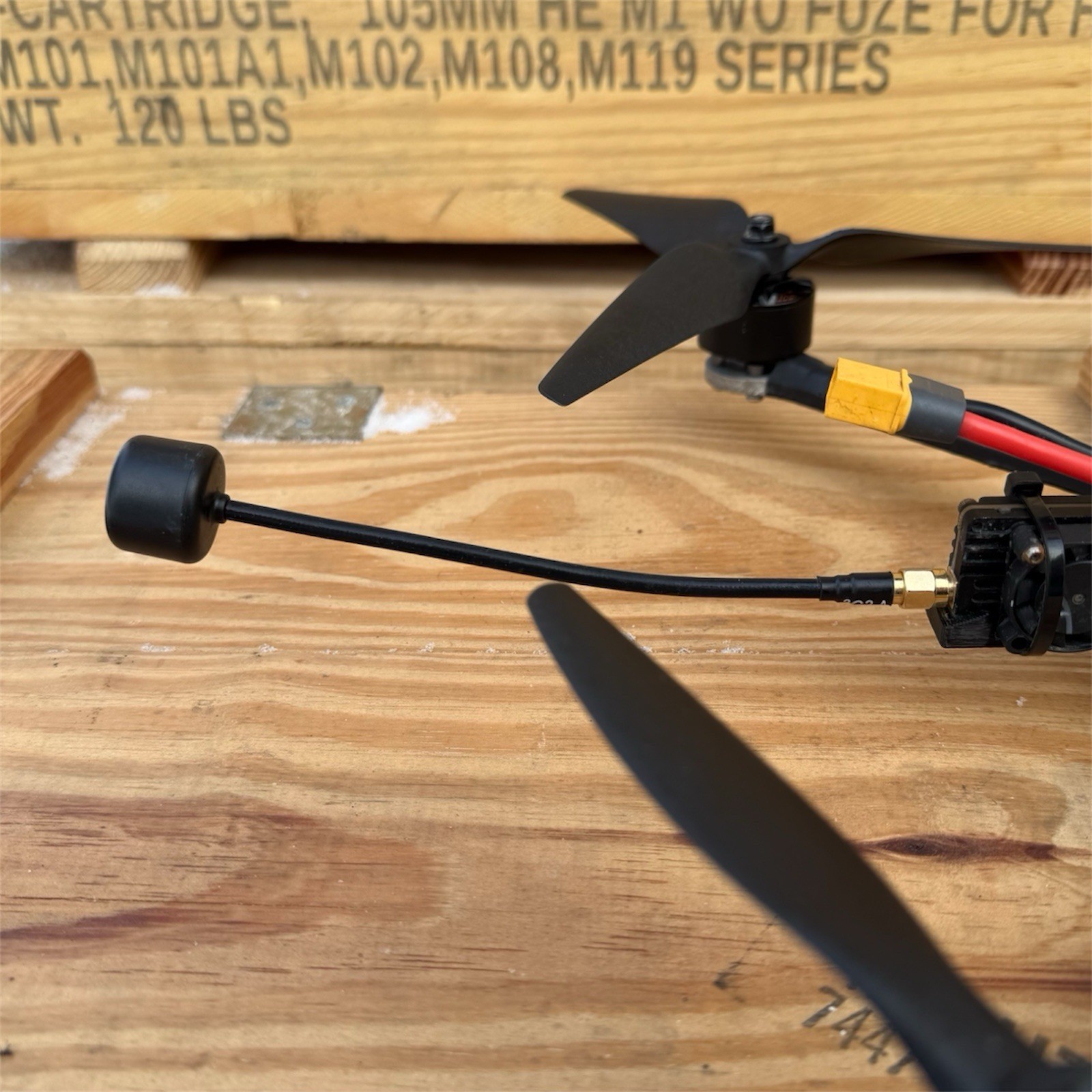 Russian FPV Drone Kamikaze/ Ukraine War/ VT-40/ Ready to fly!