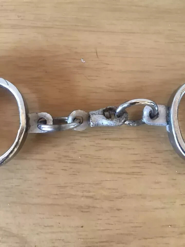 Cast -Iron Handcuffs Silver Working Bethlehem Handcuff With key