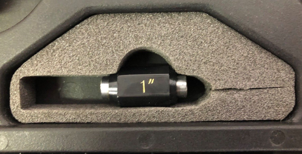 AGP616 +Plus Electronic Caliper 0-6"/0-150mm Range .00005"/.01mm Resolution