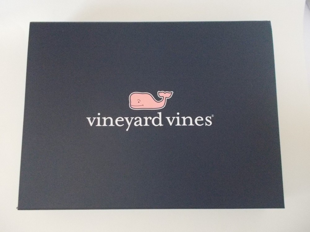 VINEYARD VINES Patchwork Logo Print Heavy Medium Gift Box