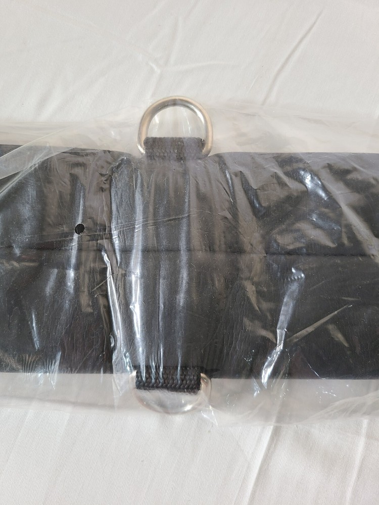 Showman 46" Black Girth (x)