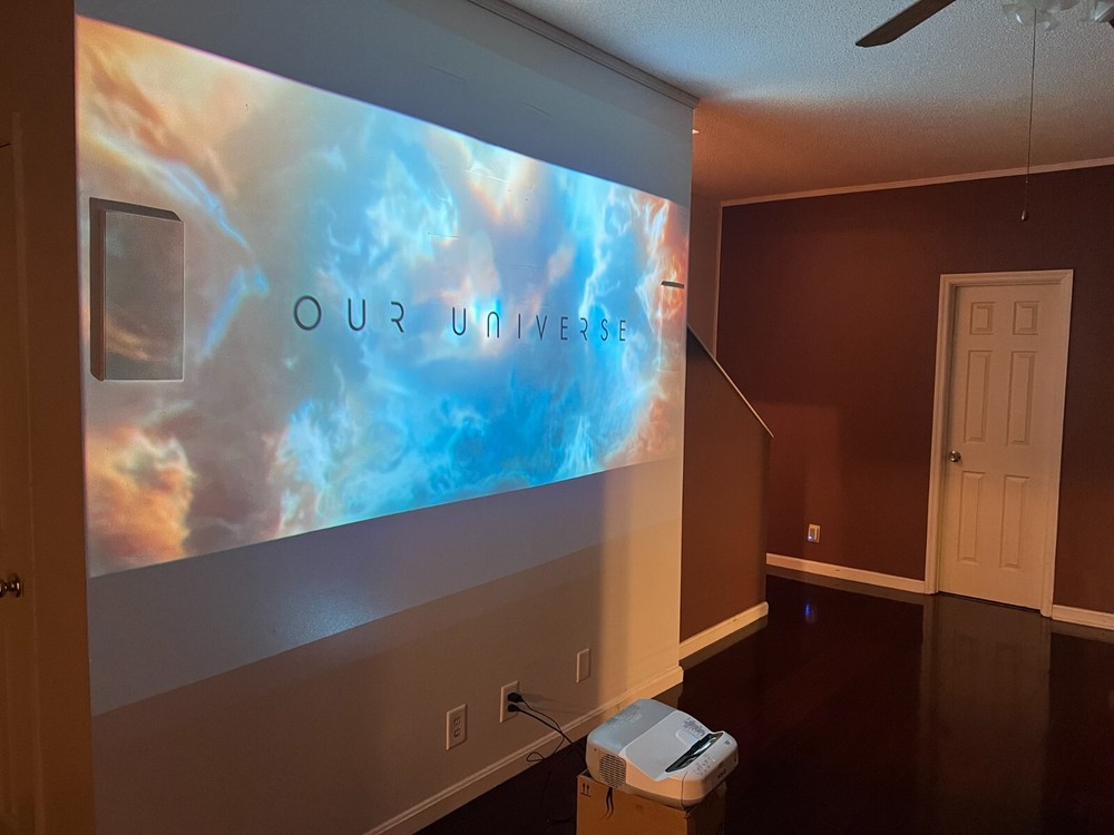 Epson Powerlite 475w Ultra-Short Throw Projector