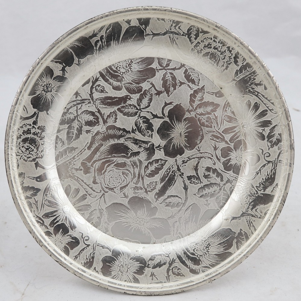 VINTAGE 2 W.B. MFG TAPESTRY 6-1/4" SILVER PLATE (EPNS) ENGRAVED PLATES 3506