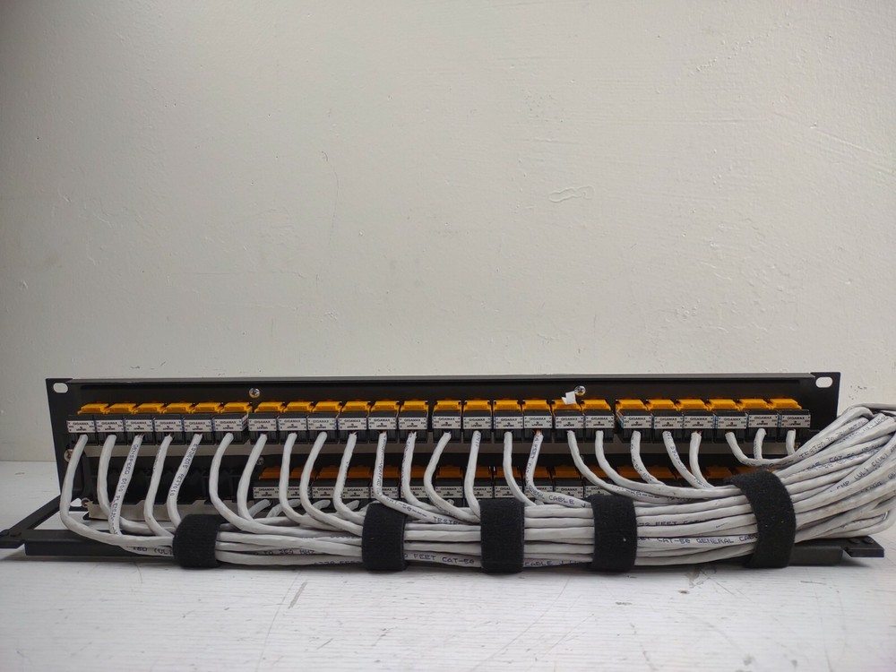 Leviton Cat 5e Flat Patch Panel 42 Port GigaMax 5e T56B-U48