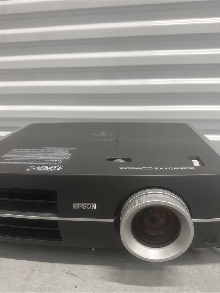 Epson PowerLite Pro Cinema 9350 Projector Working