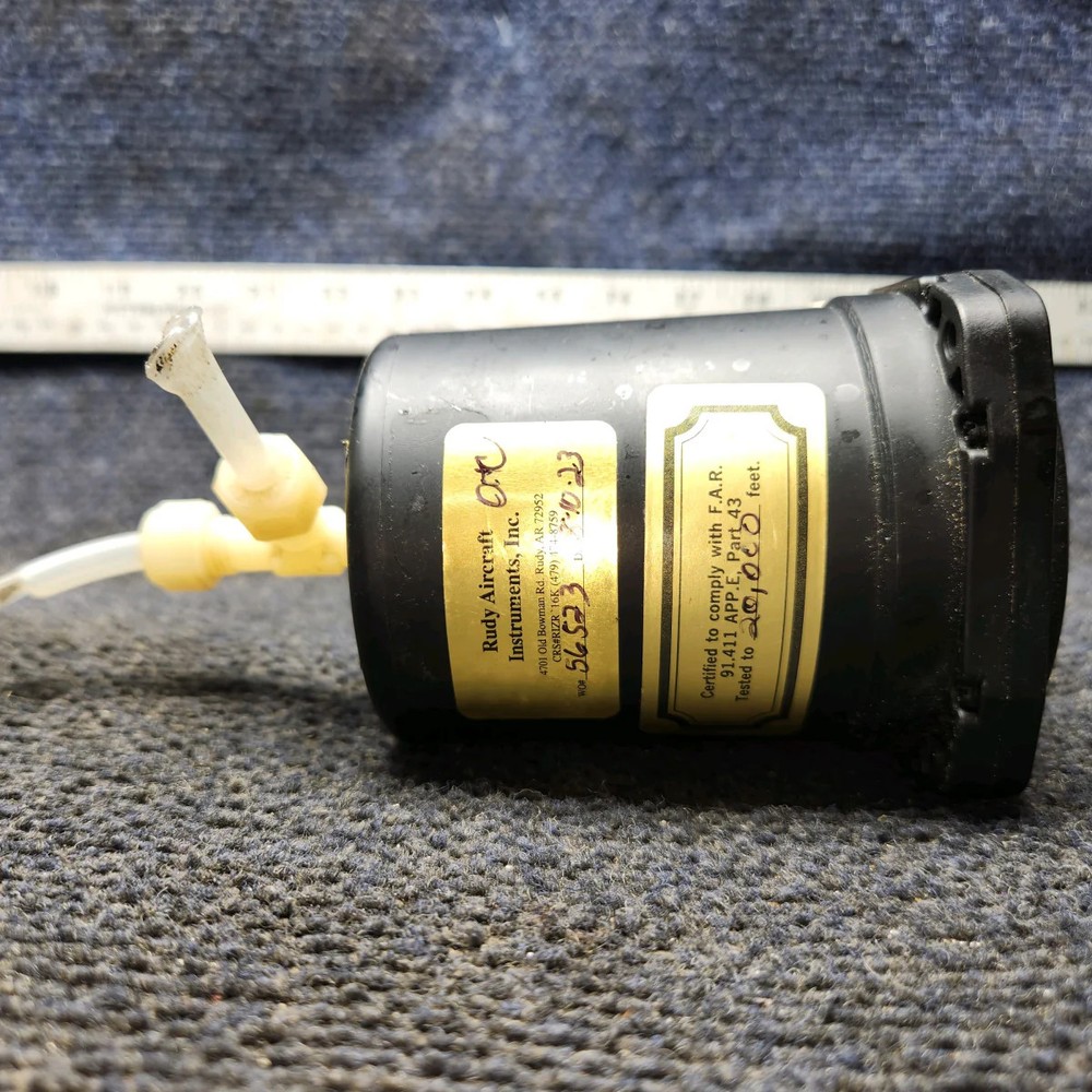 5934PD-3 | United Instruments | Cessna 182G | Altimeter indicator Code: A.83