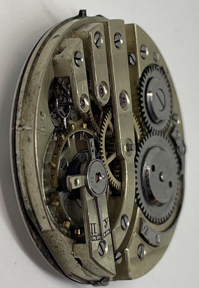 RUSSIAN POCKET WATCH MOVEMENT /Pretty Dial / Runs
