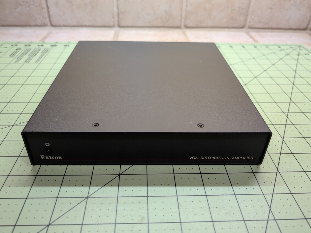 Extron VGA Distribution Amplifier P/2 DA4xi Splitter 1 Input 4 Outputs