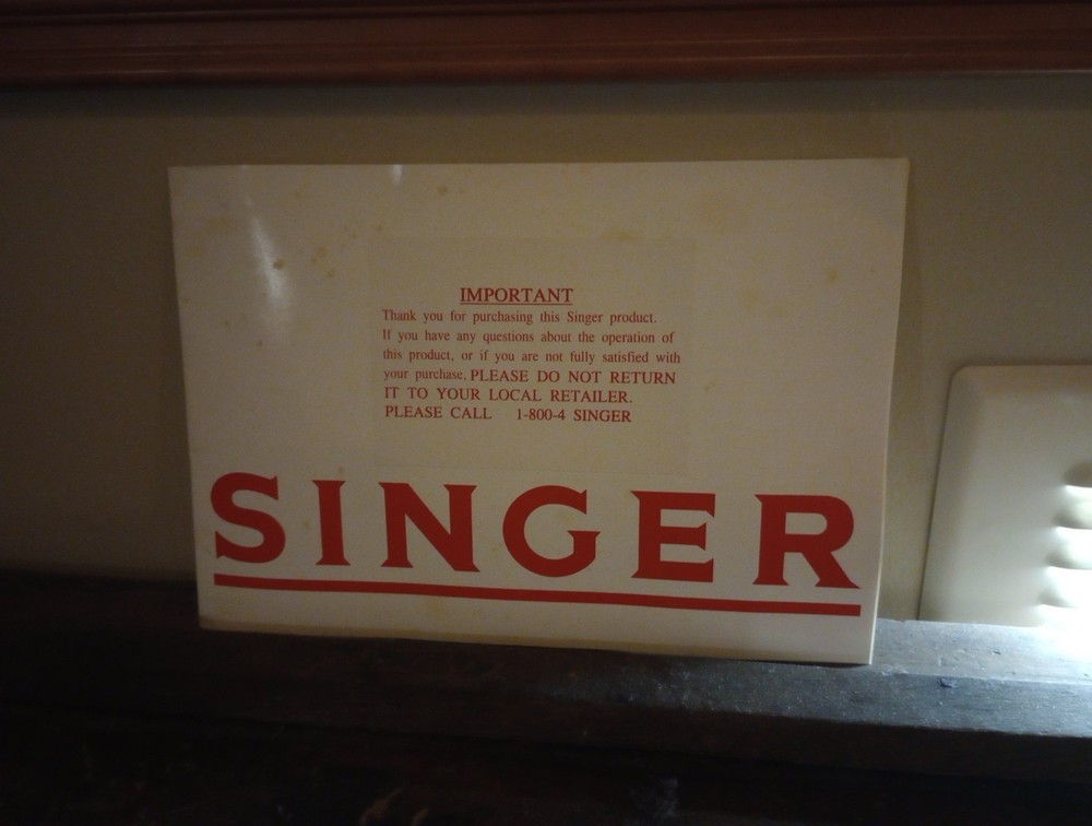 Singer TS-380 + Tiny Serger Machine W/ Box, Pedal, String, Manual (Please Read)