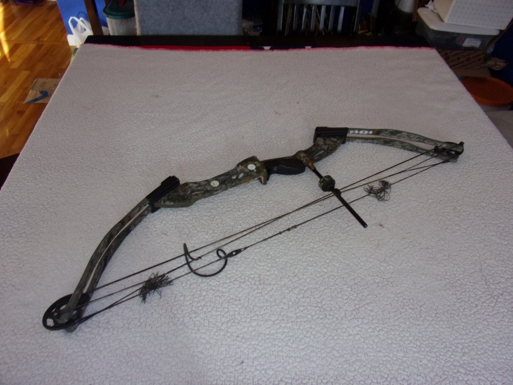 PSE Archery F-4 Maxis Compound Bow