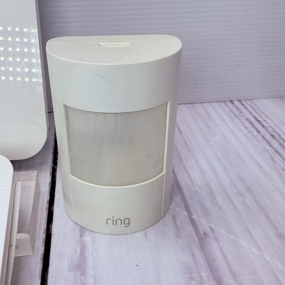 Ring Alarm System v2 Bundle Base Station, Keypad, Motion Sensor, Power Supply
