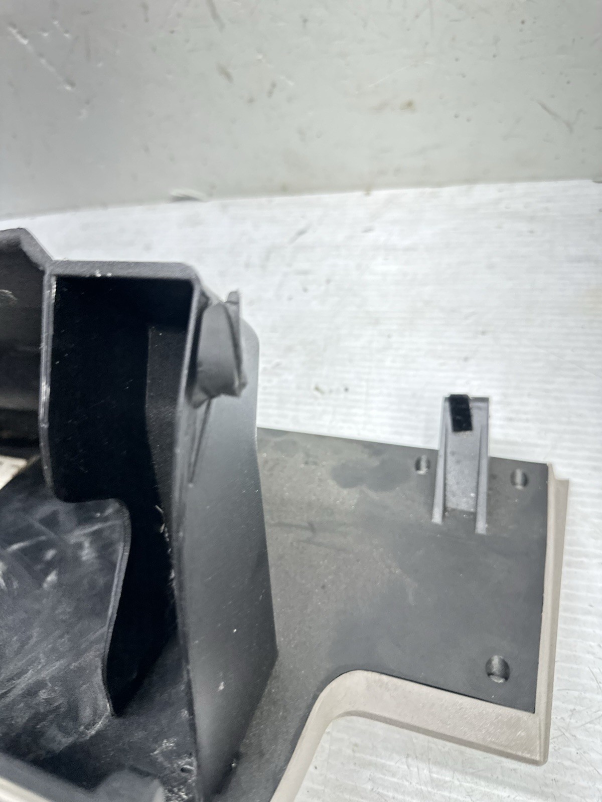 95-99 TRUCK OBS Silverado Tahoe Sierra Suburban Yukon Glove Box Storage Grey S2