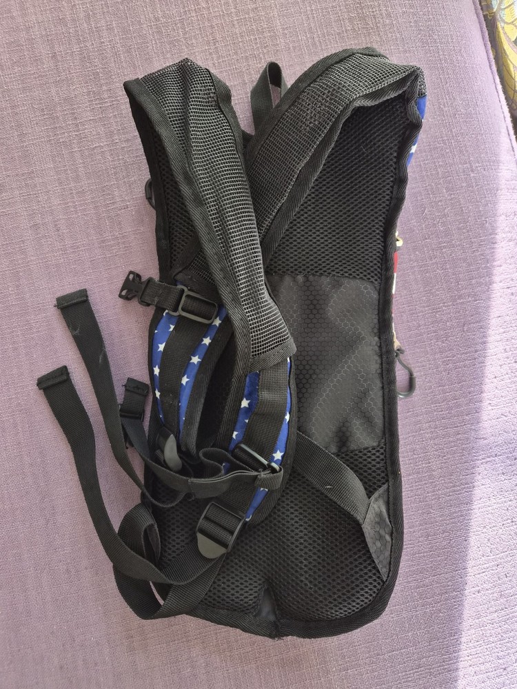 Sojourner Backpack Hiking Backpacking Hydration Pack Black Large