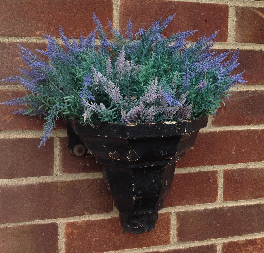CAST IRON RAIN HOPPER,GARDEN/FEATURE/PLANTER(U)