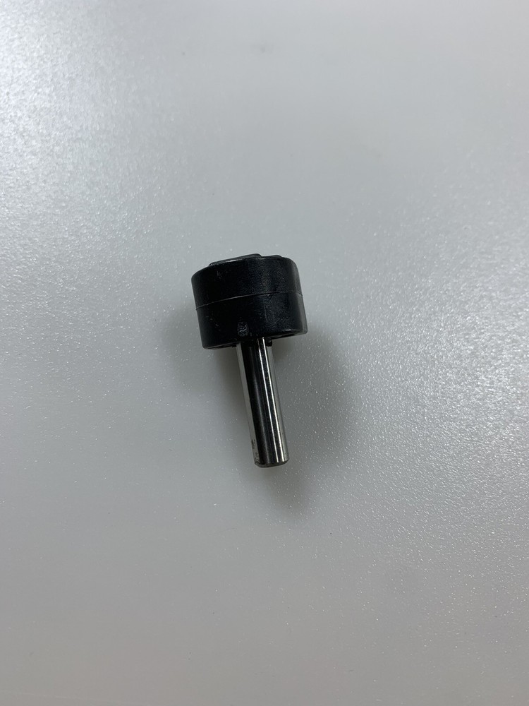 Dewalt DW618 Fixed Base Router Spindle Lock Button 658797-00