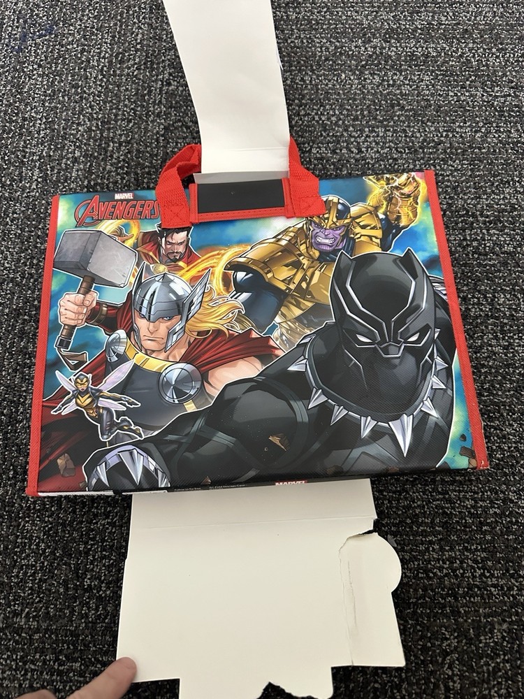 Marvel Coloring & Activity Tri-Fold Storage Case