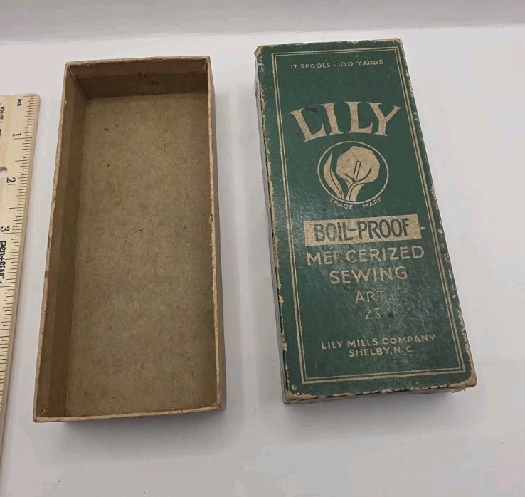 Vintage Lily Mercerized Sewing Thread Empty Box & 1966 Singer Manual & Receipts.