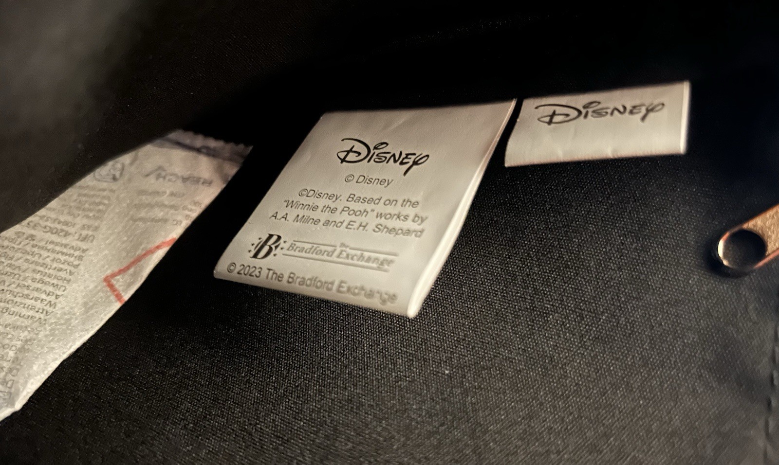 The Bradford Exchange Disney Winnie The Pooh “Friendship Blooms” Handbag w/Strap