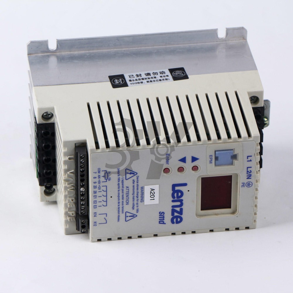 Used 1PC Lenze ESMD751C4TXA frequency converter