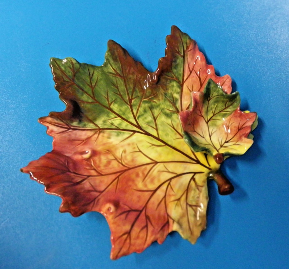 Maple Leaf Shape Ceramic Chip & Dip Server Dish Platter 10 x 9" Bright Colors EC