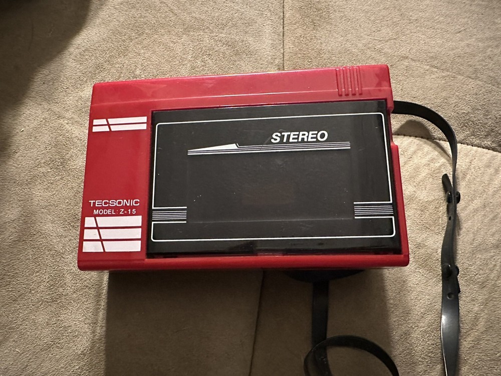 Tecsonic Z-15 Portable Cassette Player Read Description