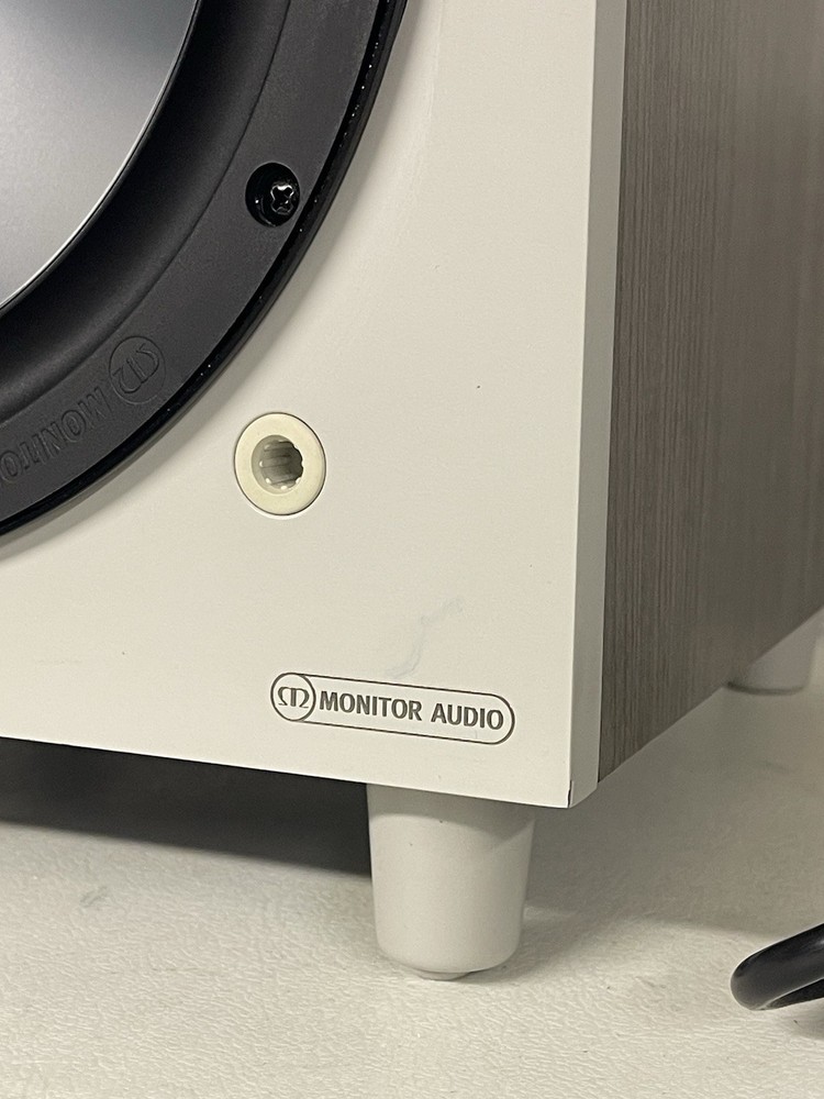 Monitor Audio Bronze W10 Subwoofer. Nice