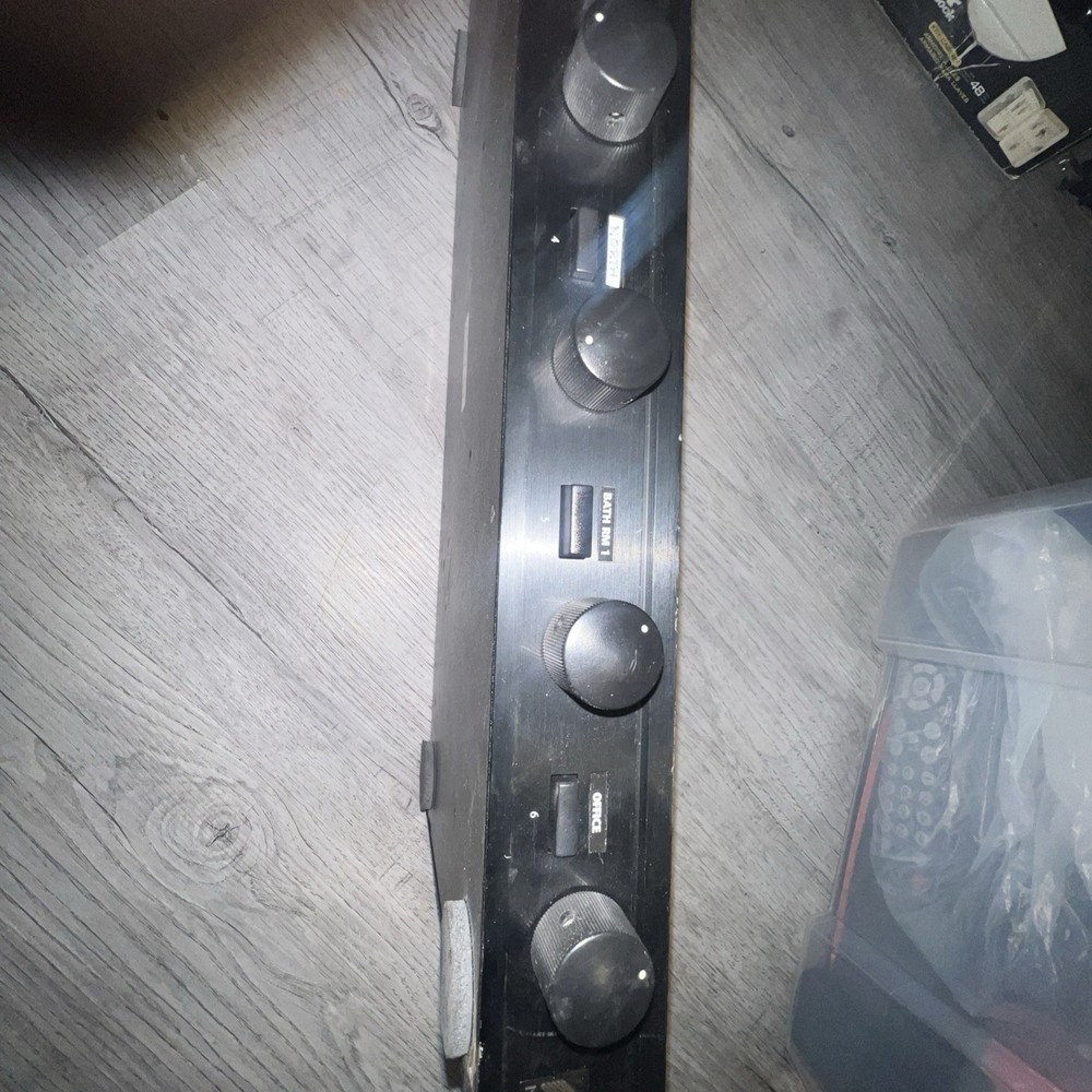 Niles SSVC-6 Speaker Selector/Volume System