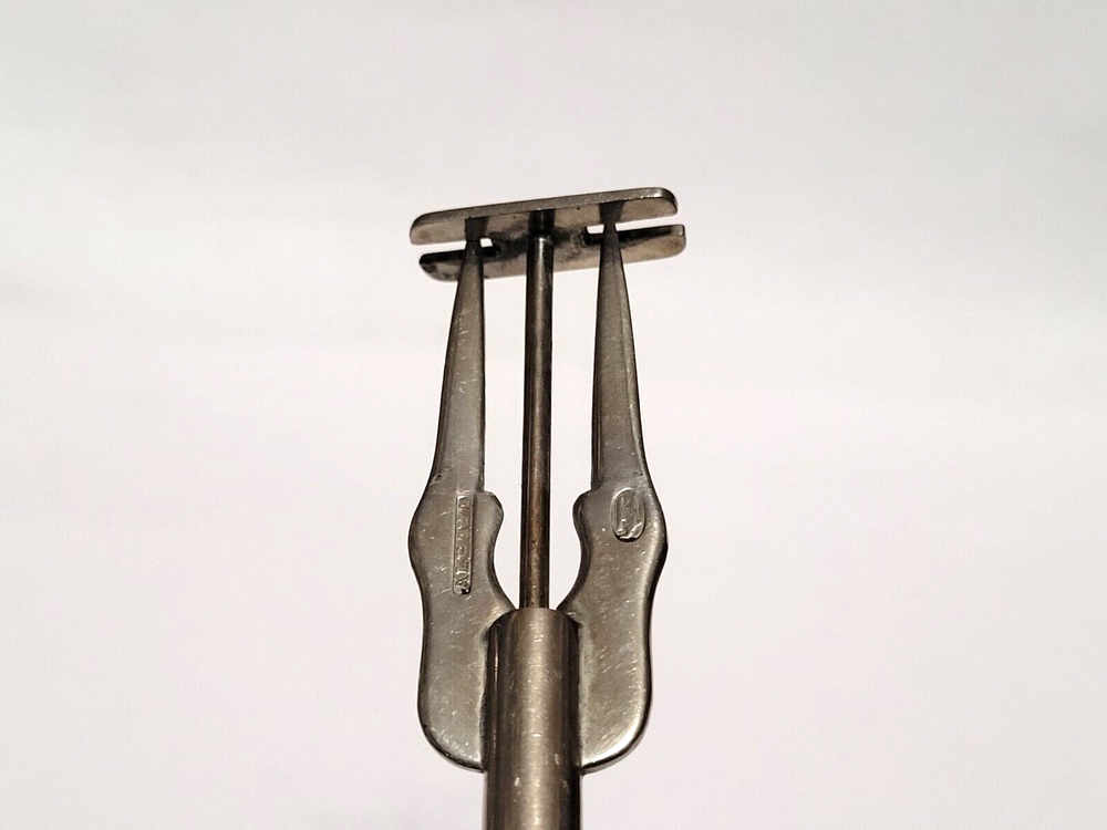 ALPAKA Mechanical Spring loaded Olive / Cherry Fork - Bar Tool