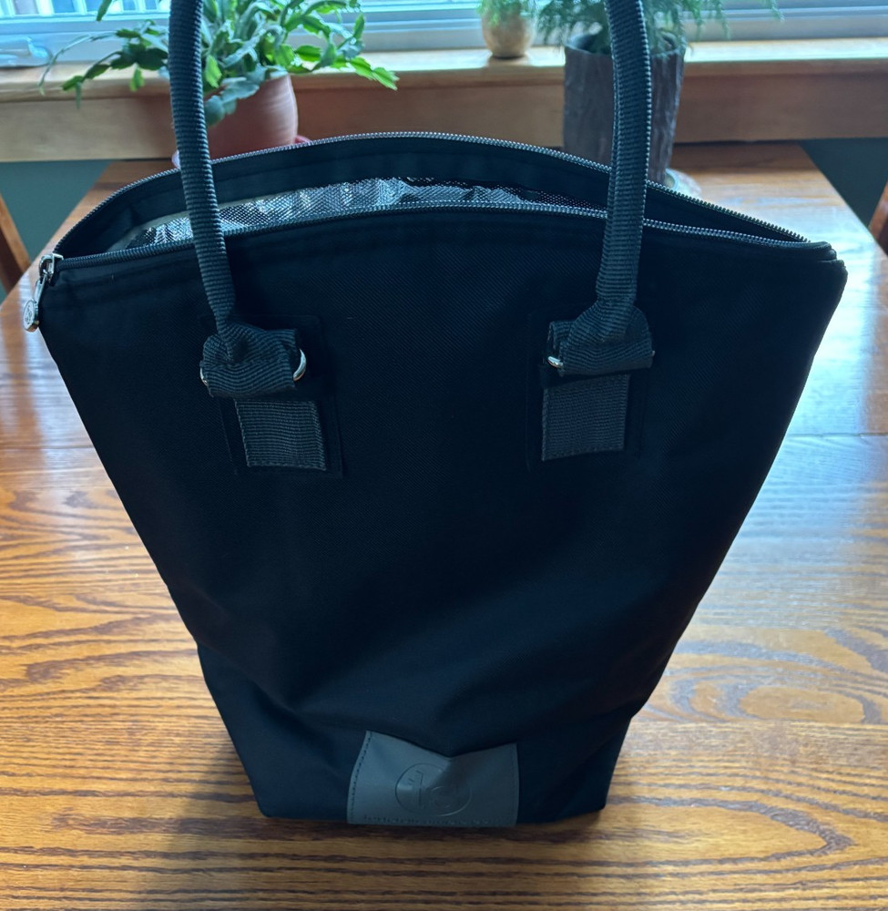 Tastefullysimple "keep it cool" cooler bag