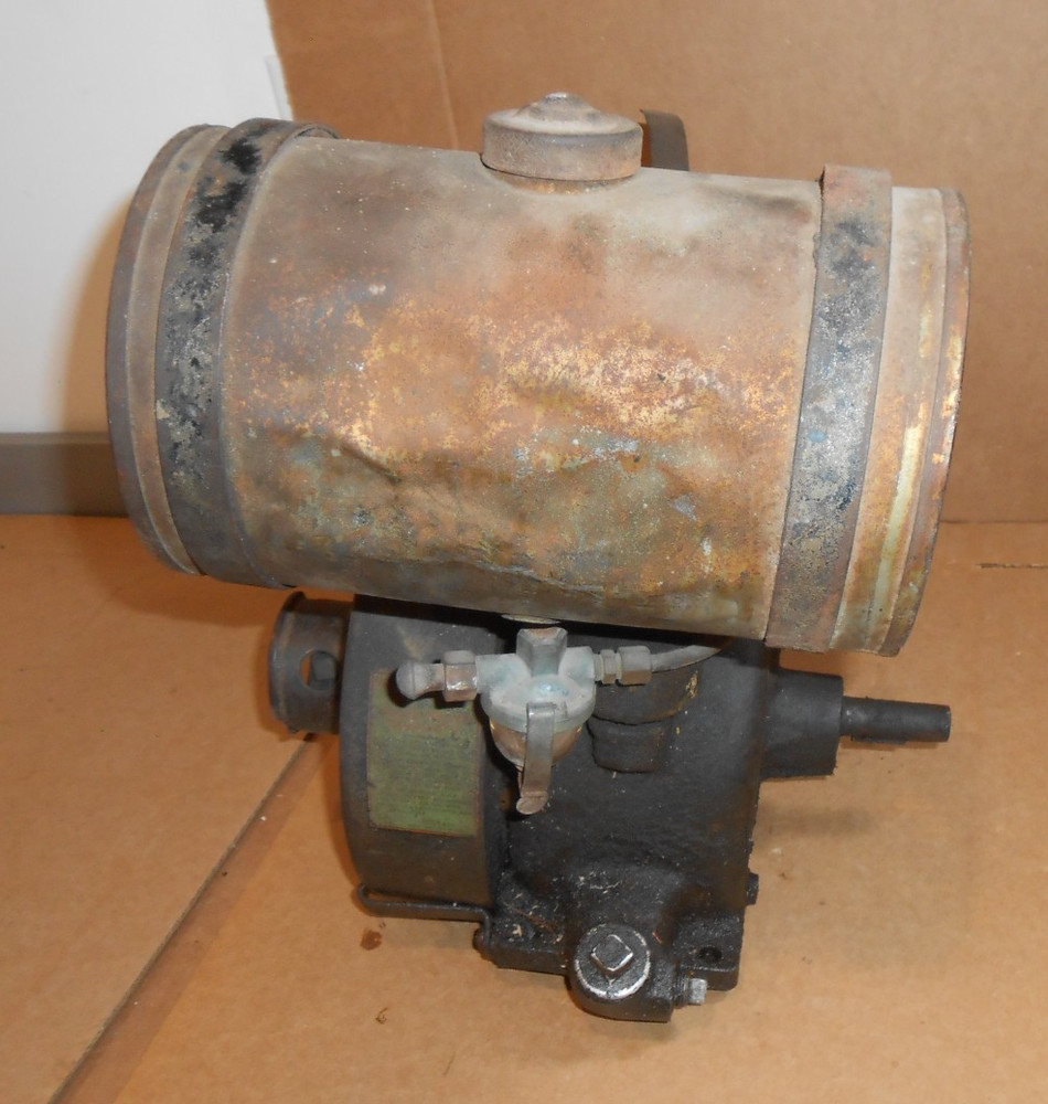 Brigs & Stratton model H engine vintage rope start