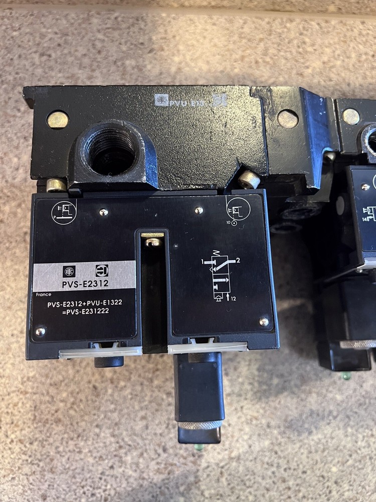 TELEMECANIQUE PNEUMATIC PVU E 13 PULLED OFF WORKING MACHINE