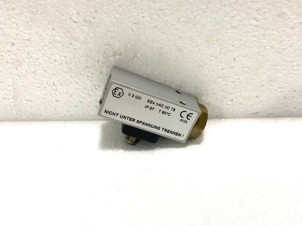 DURR E22030033 Pressure Switch Range 0.5...10 bar