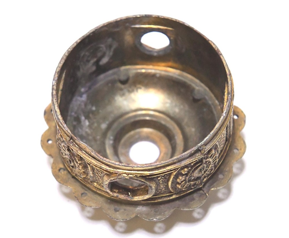 VINTAGE BRASS FINISH LIGHT PART
