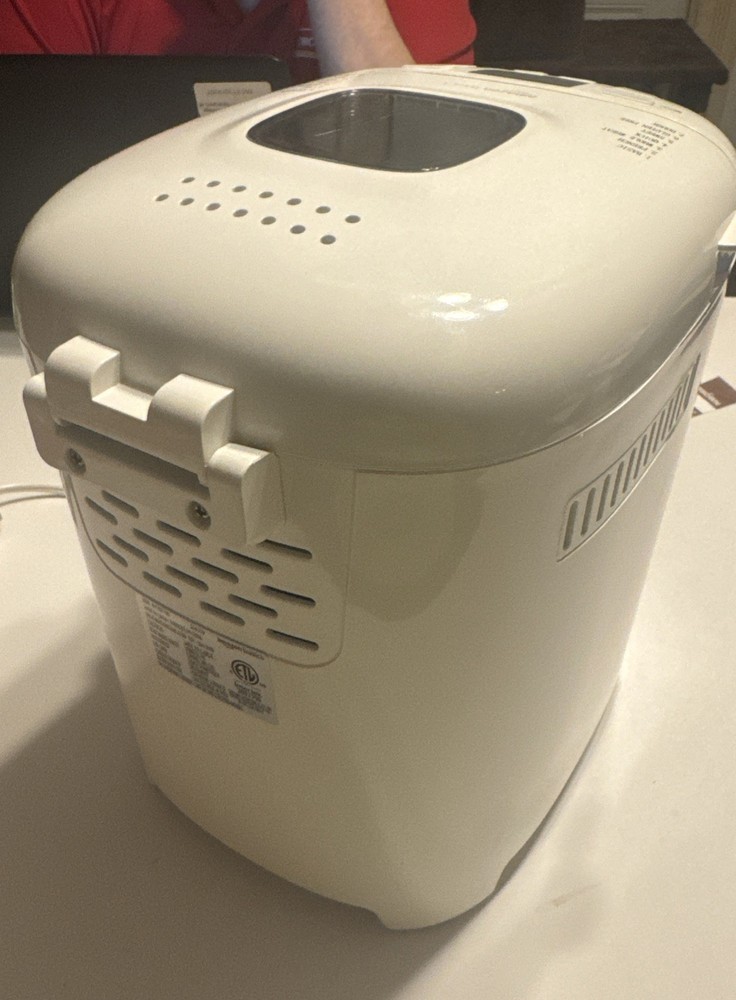 Bread maker Machine Amazon Basics 14 Setting Mode 2 Lb Bread EUC