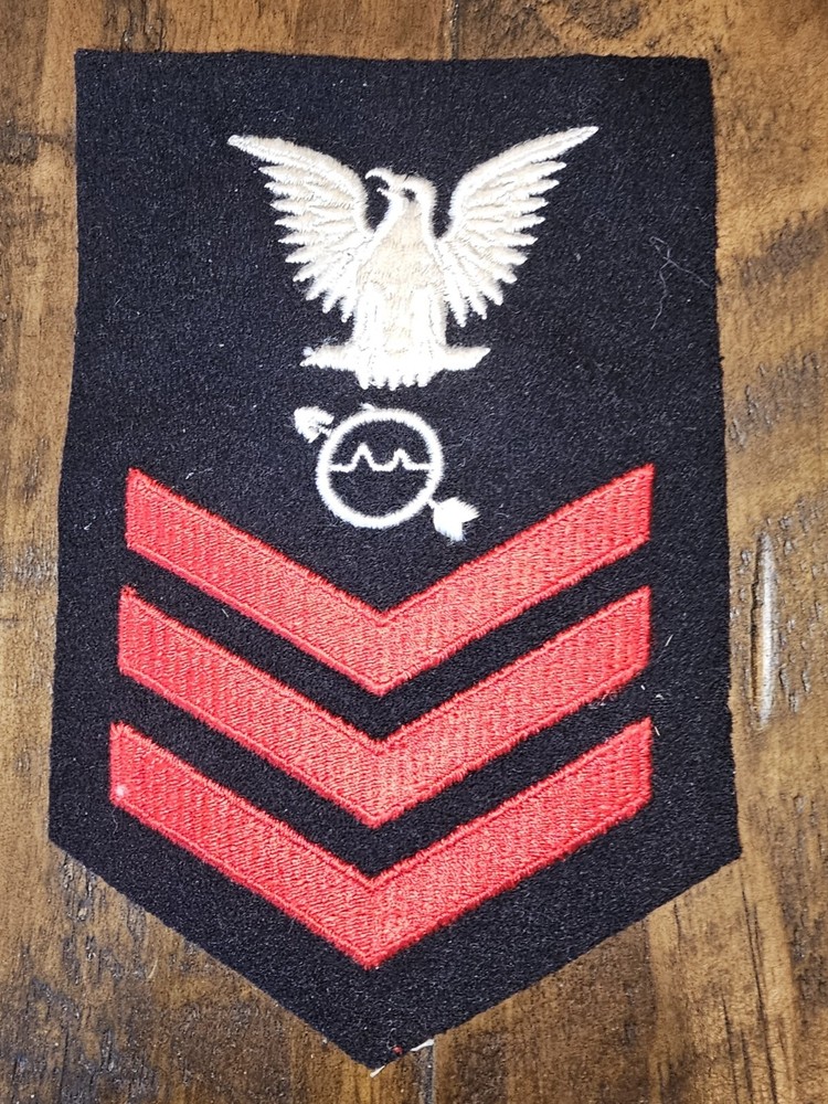 WWII Navy Red 1st Class Operations Specialist Chevron Rate Patch L@@K!!!.