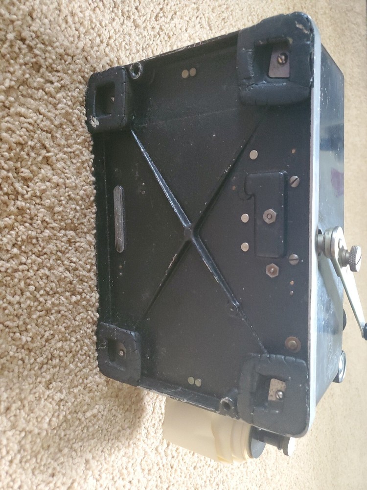 VINTAGE MONARCH LISTING ADDING MACHINE