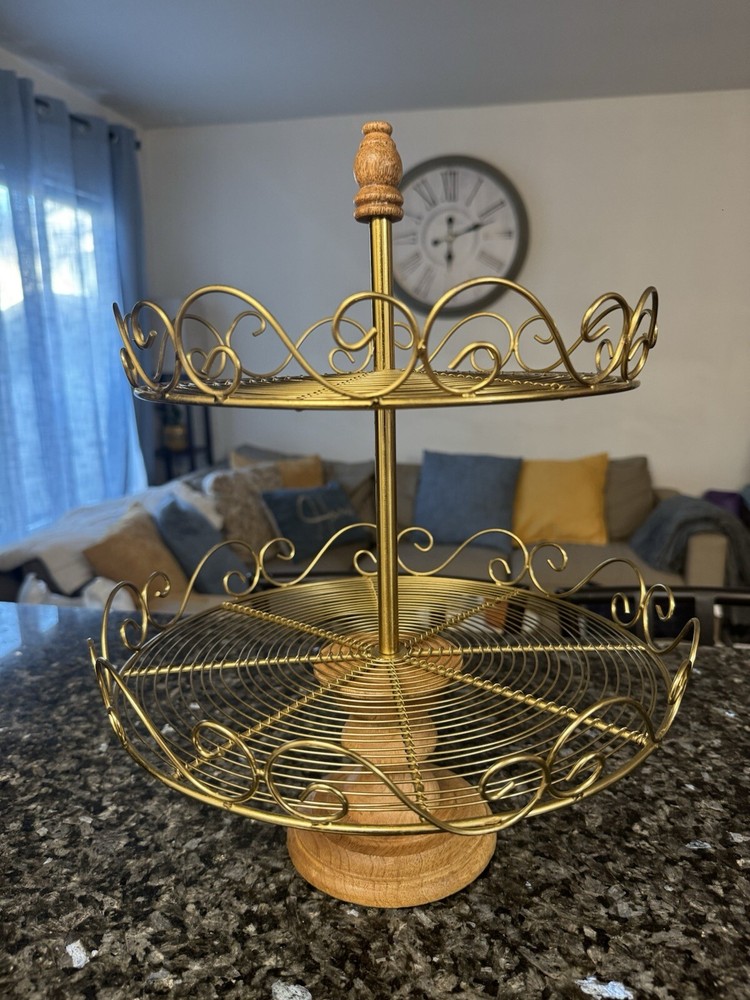 2-Tier Cup Cake Stand (Gold color)